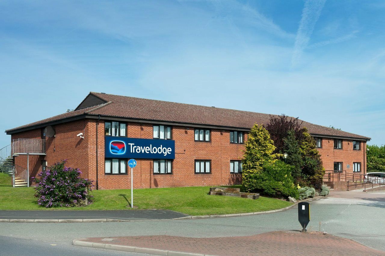 Travelodge Widnes Bagian luar foto